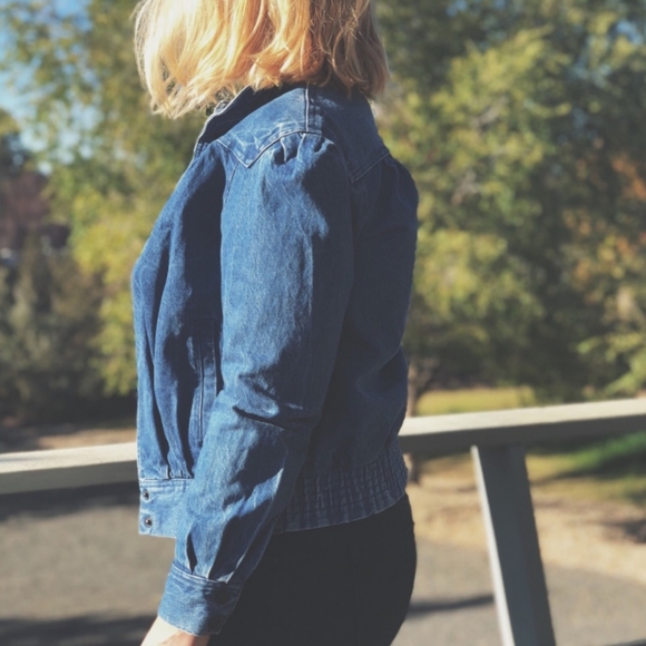 Vintage Elastic-Bottom Denim Jacket - Picture 3 of 6